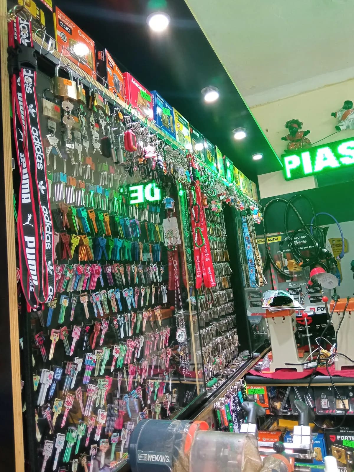(CYMA) LLAVES CASA, AUTOS