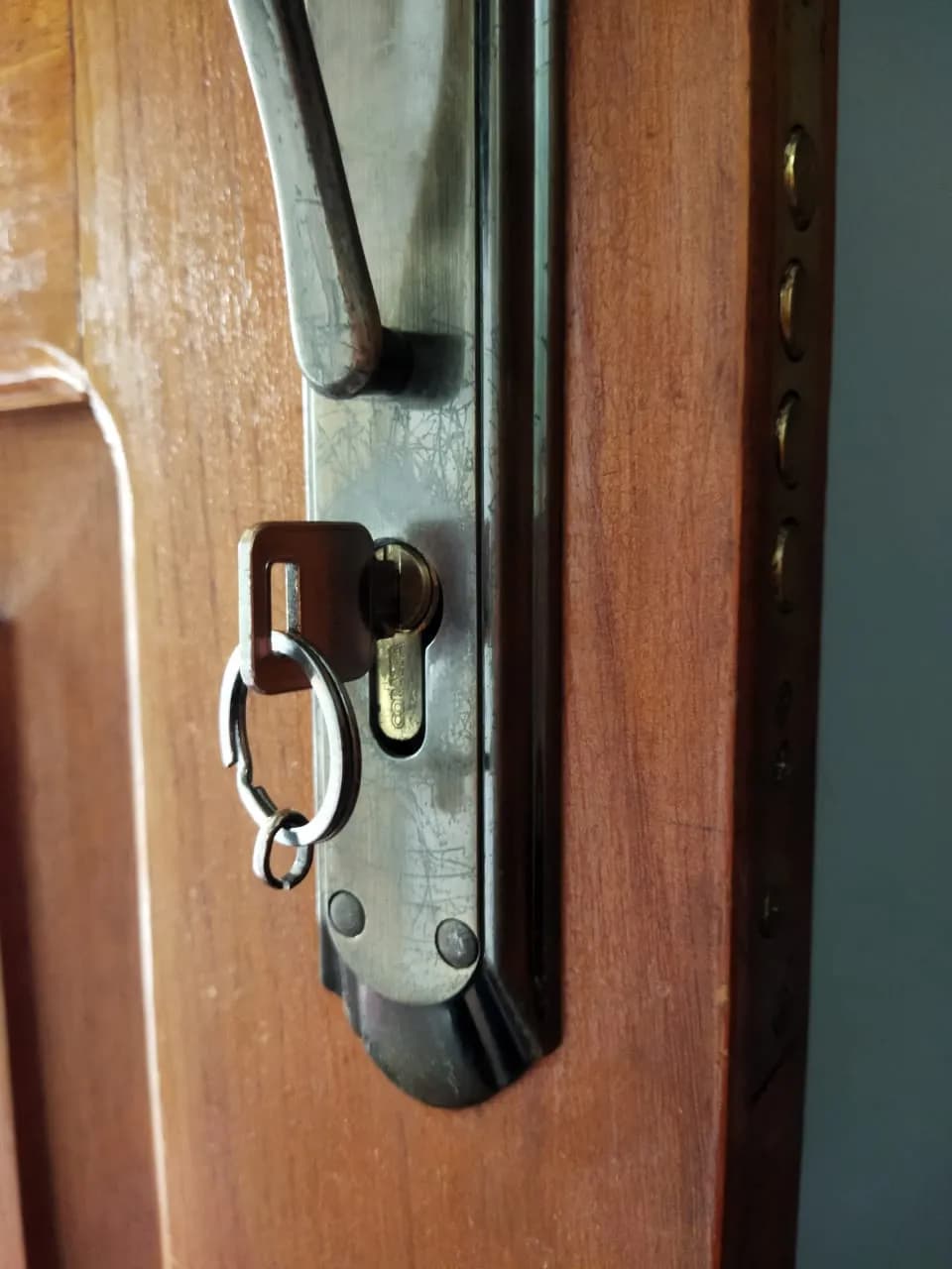 CERRAJERÍA ALÓ CHAPAS Y LLAVES 24H EN SAN BORJA